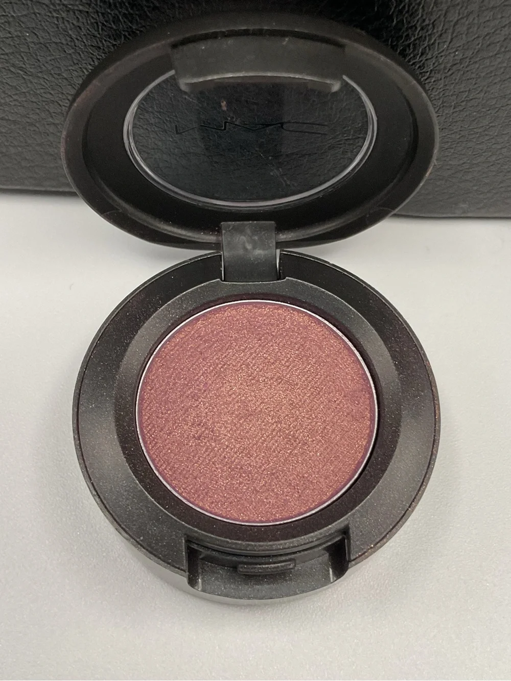 MAC Cosmetics Velvet Eyeshadow in Trax - Discontinued